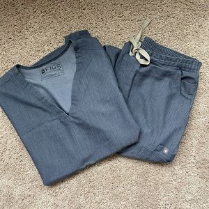 FIGS Heathered Denim Blue Scrub set - M/MTall